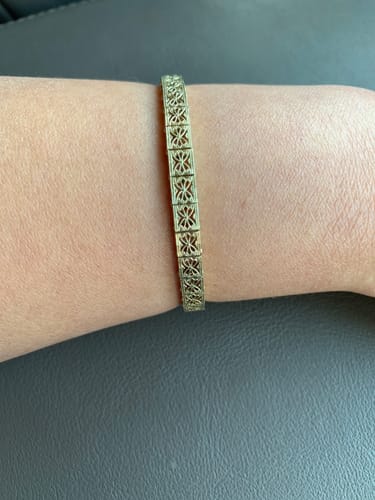 Customer photo review of Antique Art Deco 14k Yellow Gold Wonderful Piercework Milgrain Line Bracelet 7"