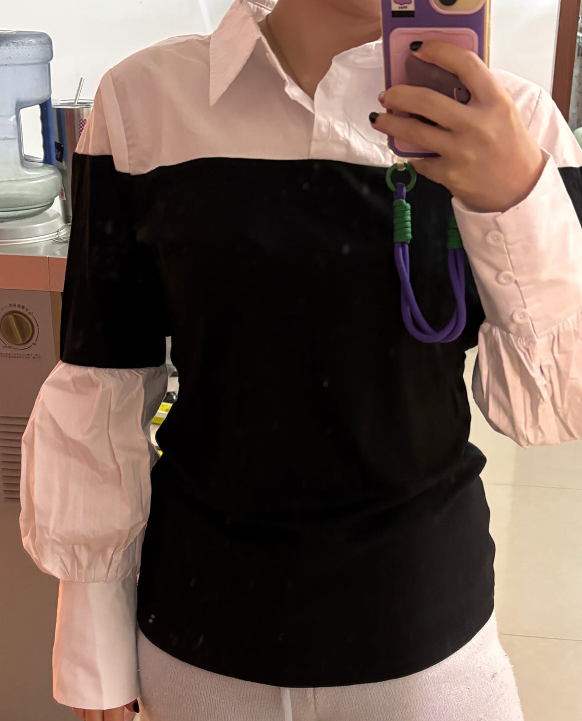 Customer photo review of Long Sleeves Loose Buttoned Contrast Color Pleated Split-Joint Lapel Blouses&Shirts Tops