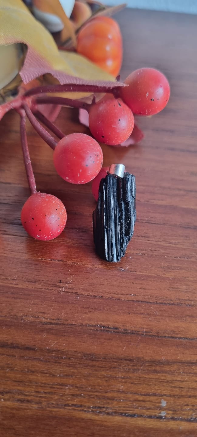 Customer photo review of Pendentif Tourmaline noire brute