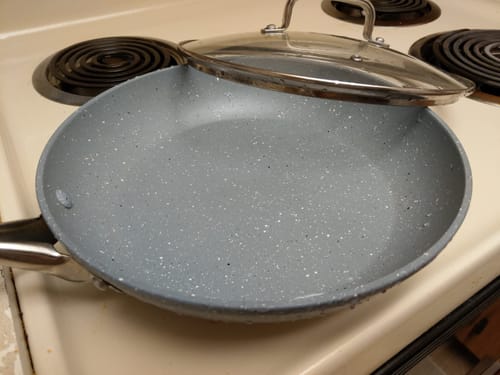 Customer photo review of Voke 8-Inch Nonstick Marble Stone Frying Pan with Lid
