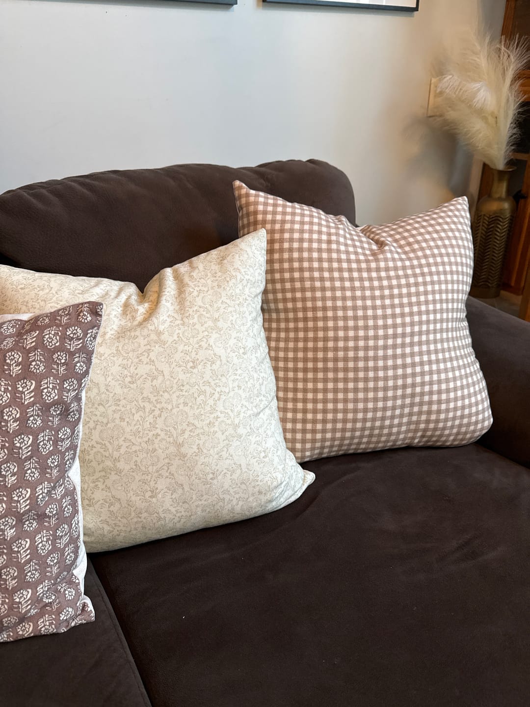 Customer photo review of Tan Gingham- 18" | 22" | 24" | 26"