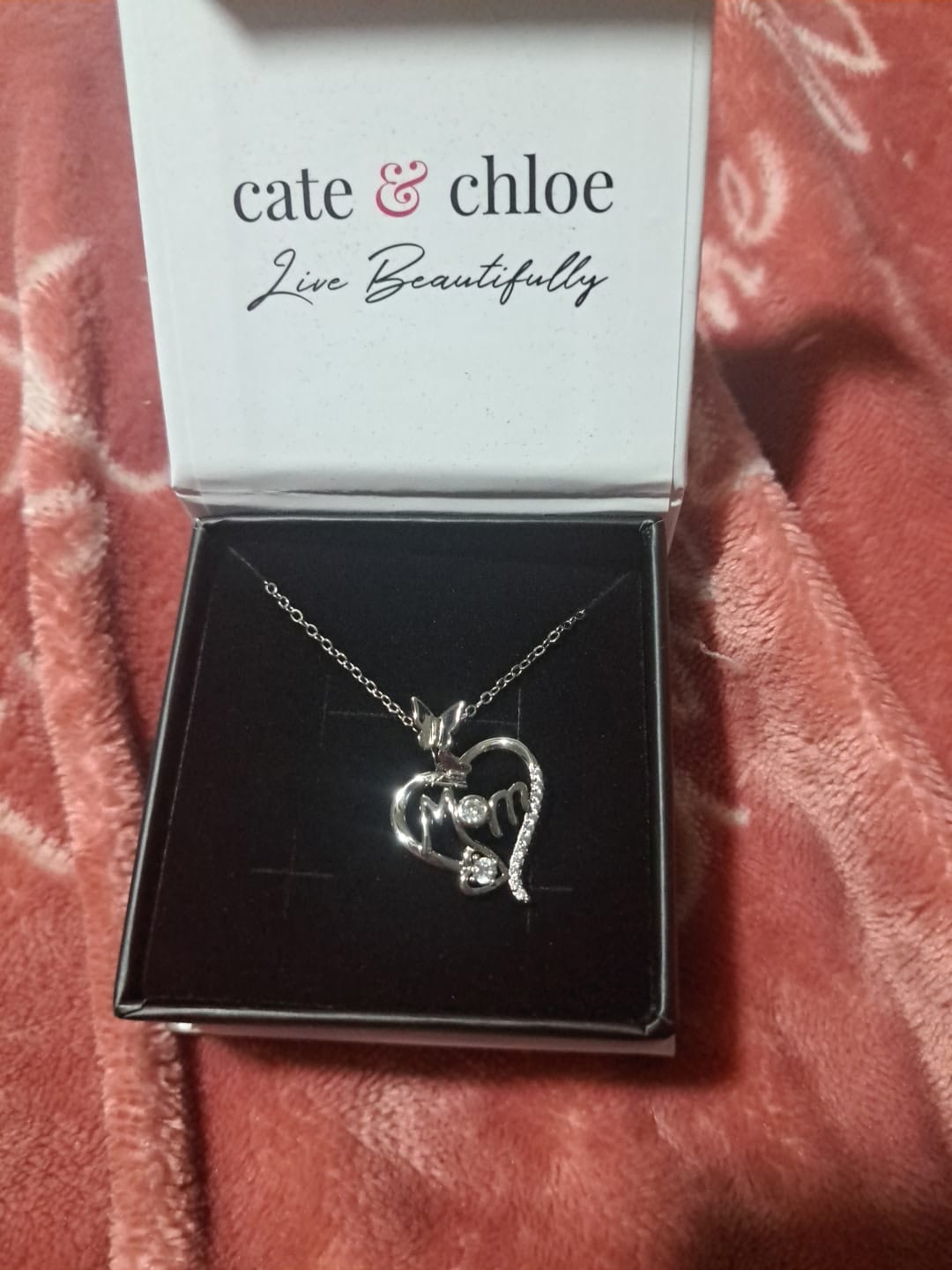 Customer photo review of Mabel 18k White Gold Plated Mom Heart Pendant Necklace with Simulated Diamond Crystals