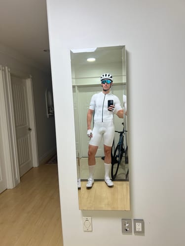 Customer photo review of VIVIDNESS JERSEY - WHITE