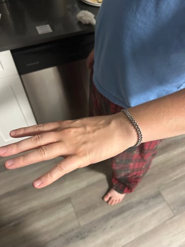 Customer photo review of 6mm Cuban Link Bracelet