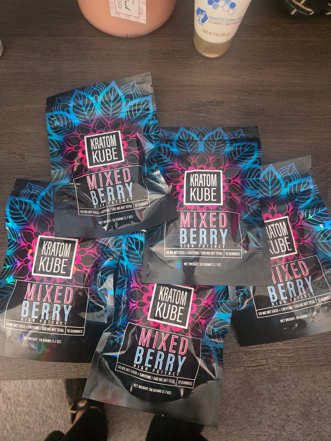 Customer photo review of Mixed Berry Kratom Kube - 50 MIT + 50mg Caffeine