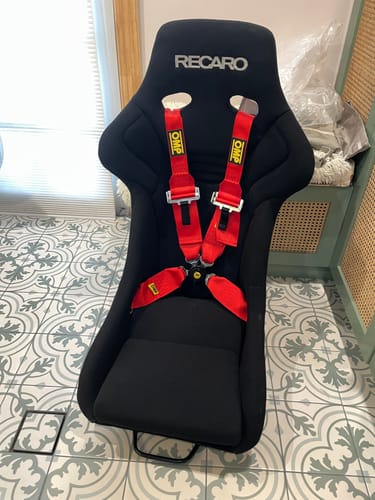 Customer photo review of Recaro RS-G Style Black Velour Seat - Fixed