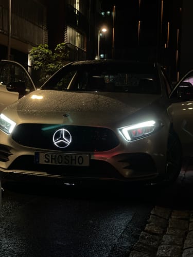 Customer photo review of Mercedes Illuminated LED Grille Star (2019+)