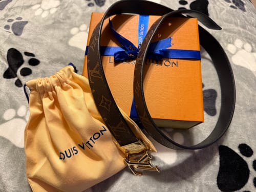 Customer photo review of LV Initiales 30mm Reversible Belt Gold Rotating Buckle Black Brown Leather
