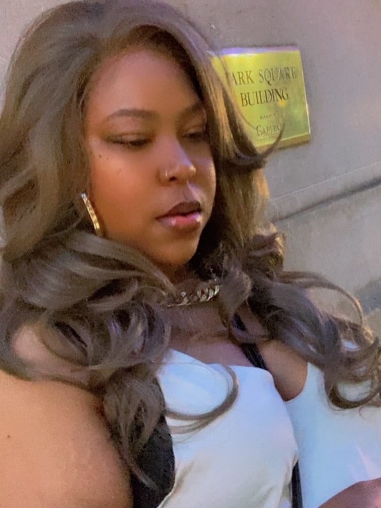 Customer photo review of Sensationnel Cloud 9 What Lace Swiss 13X6 HD Lace Front Wig - GLENNA