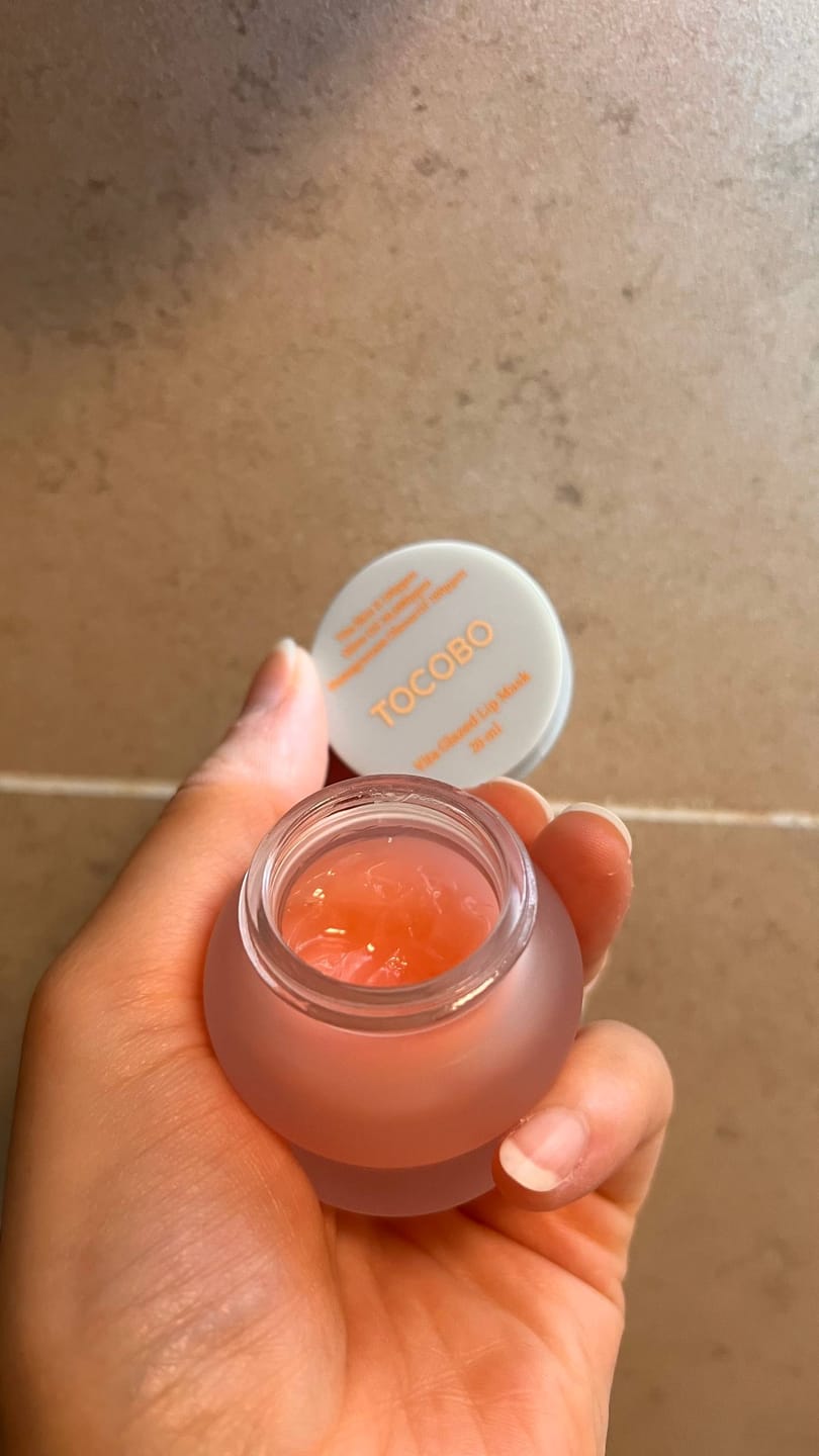 Customer photo review of Atjaunojoša nakts maska lūpām TOCOBO Vita Glazed Lip Mask
