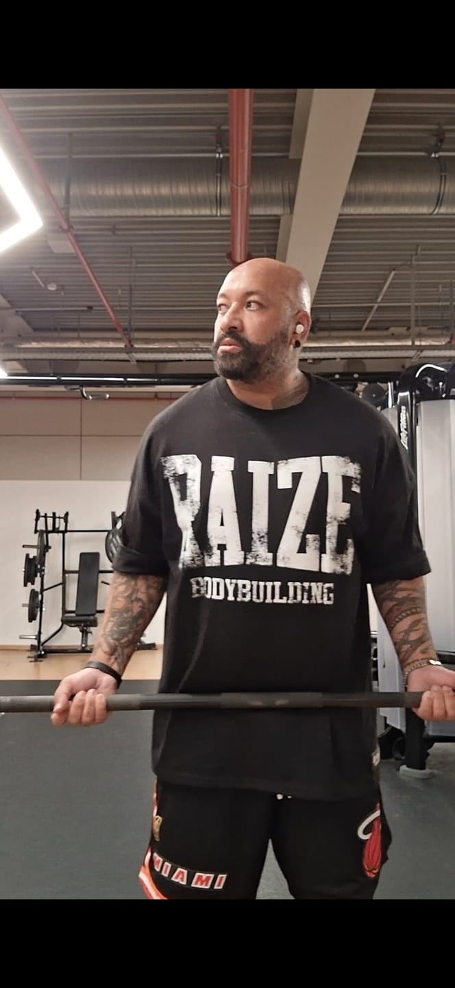 Customer photo review of Signature Bodybuilding Shirt