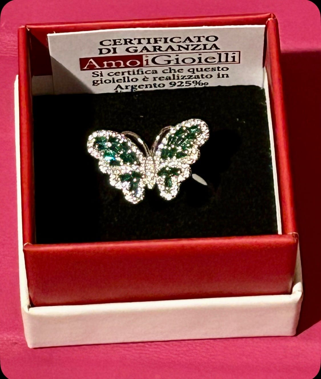 Customer photo review of Anello regolabile farfalla verde
