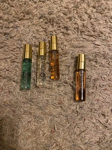 Customer photo review of Perfume Sample Set - 4 PCS