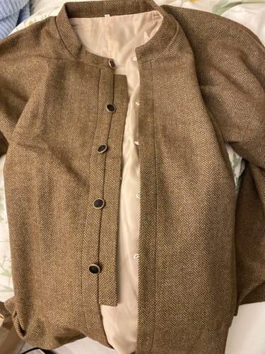 Customer photo review of Fan Shiliu 番石榴 Guava Modernized Ming Dynasty Yuanling Ao Wool Blend Short Winter Coat