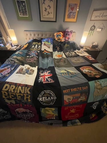 Customer photo review of Classic T-Shirt Blanket