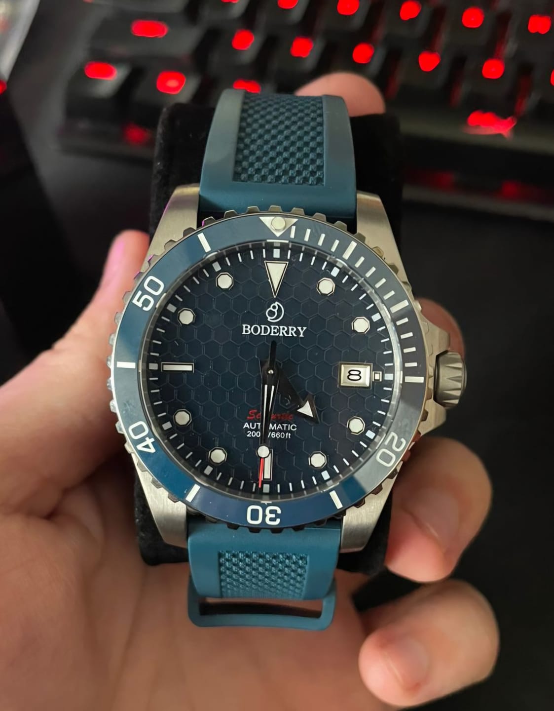 Customer photo review of SEATURTLE.OCEAN(TITANIUM) - Automatic Titanium Diver Watch | Sea Blue/Ti-bracelet