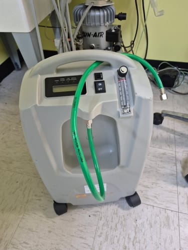 Customer photo review of Rhythm Healthcare 5L Oxygen Concentrator, Refurbished
