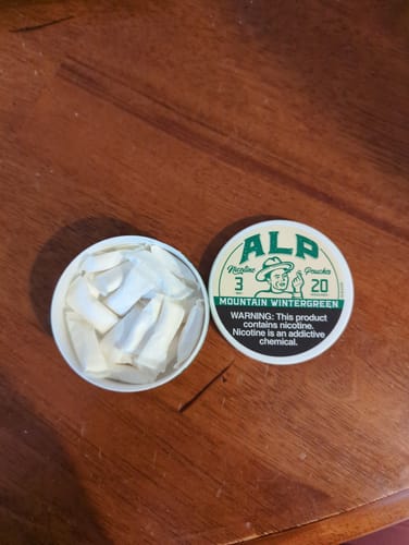 Customer photo review of Mountain Wintergreen Nicotine Pouches