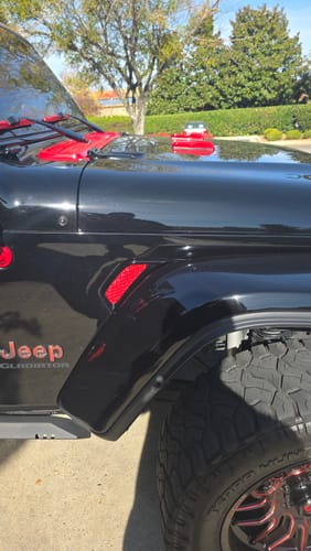 Customer photo review of Fender Vents Single or Two-Tone Painted (Fits JL/JT)