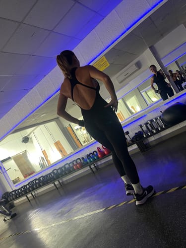 Customer photo review of The Eloise Sports Bra Leggings 2-Piece Set