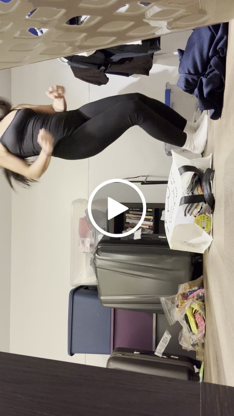 Customer video review of The Essentials Legging / Black