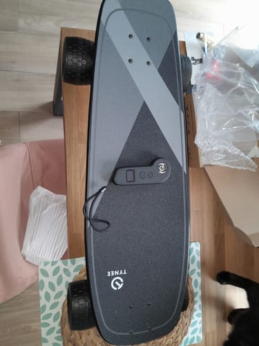 Customer photo review of Tynee® Mini 3 SL Hub Motor Electric Skateboard & Shortboard