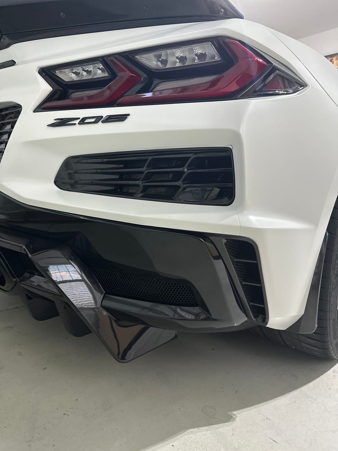 Customer photo review of Chevrolet Corvette C8 Z06 Rear Side Vent Cover