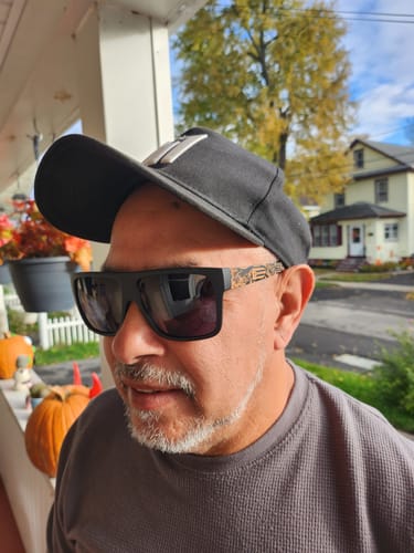 Customer photo review of Mis Raíces Black