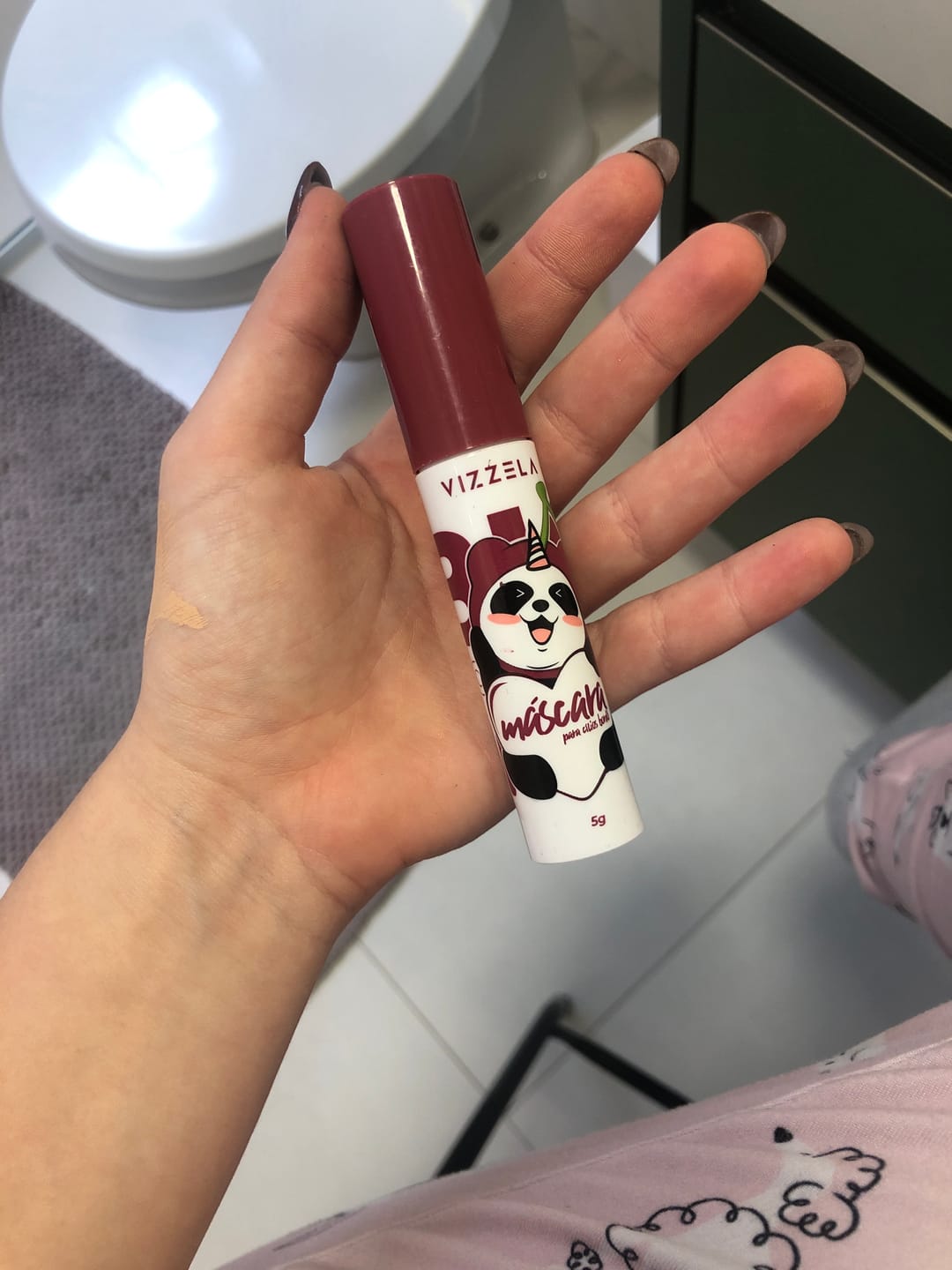 Customer photo review of Máscara para Cílios Big No Panda Cherry - Bordô