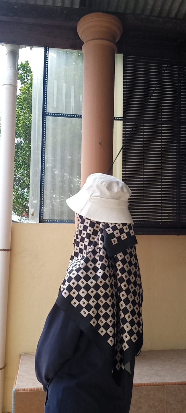 Customer photo review of Monogram Square (Black)