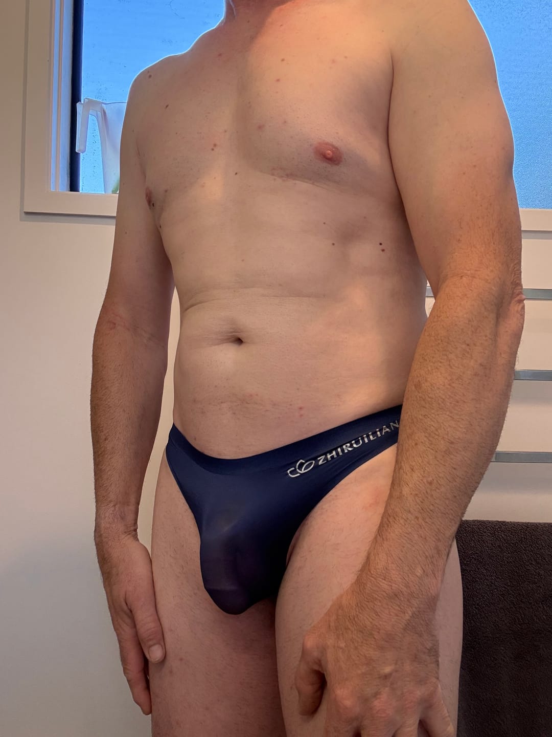Customer photo review of 4-pack Men's Sexy Solid Color Letter Seamless Thong