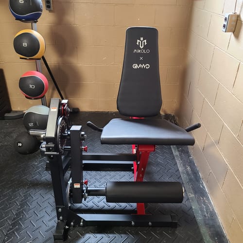 Customer photo review of TAWERET™  1:1 Cable Ratio Leg Extension and Curl Machine