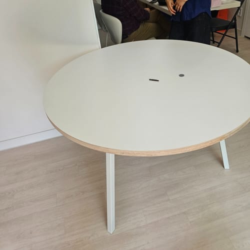 Customer photo detail of Loop Stand Round Table (105).