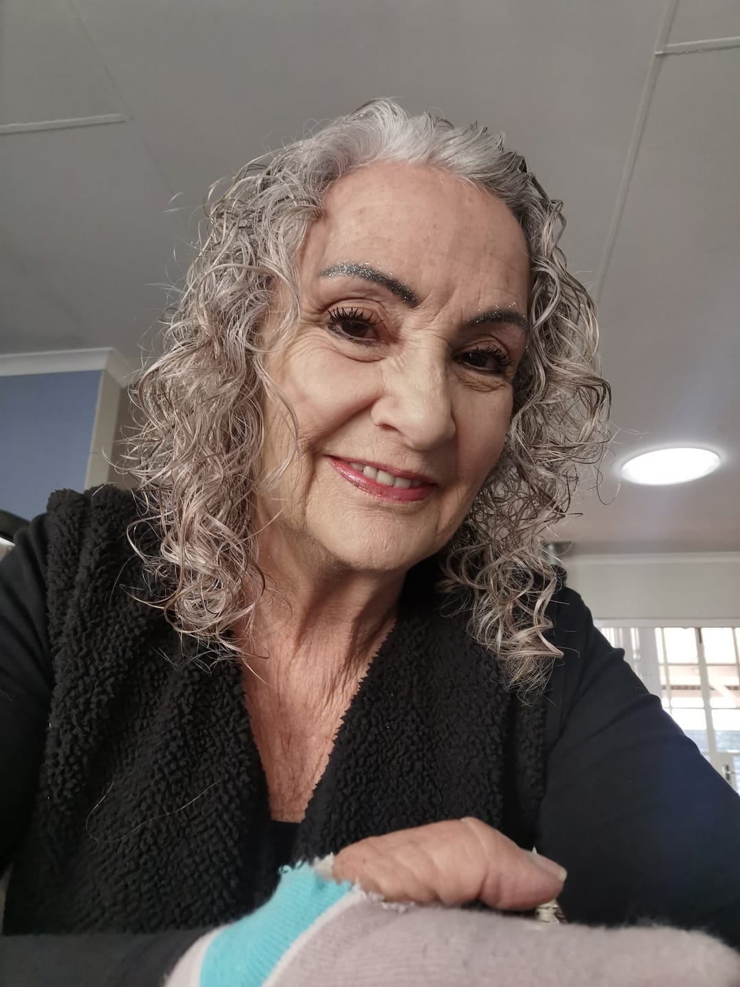 Customer photo review of IntrinsiCurly Me Crème de la Curl Crème 250ml