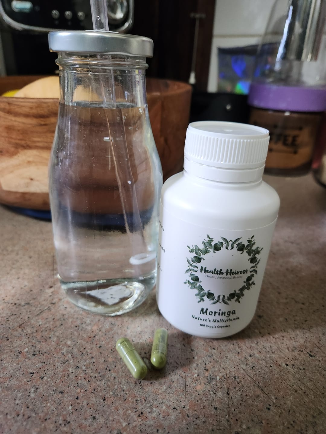 Customer photo review of Moringa 100 Capsules