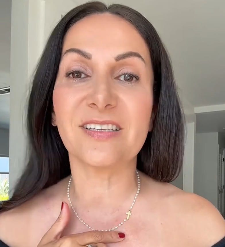 Customer photo review of The Eternal Pearl Necklace