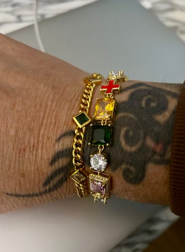 Customer photo review of Dopamine Colored Zircon Bracelet