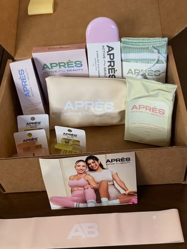Customer photo review of Après Ski Skincare Kit