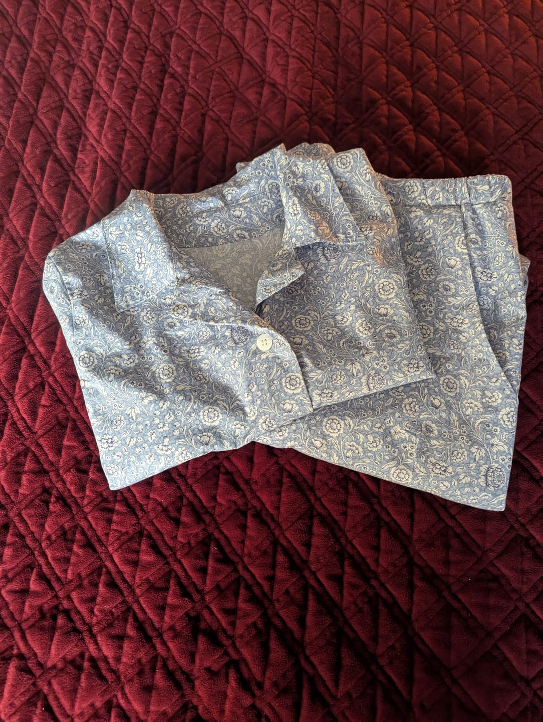 Customer photo review of Elegant Floral Rose & Hubble Cotton Poplin Fabric