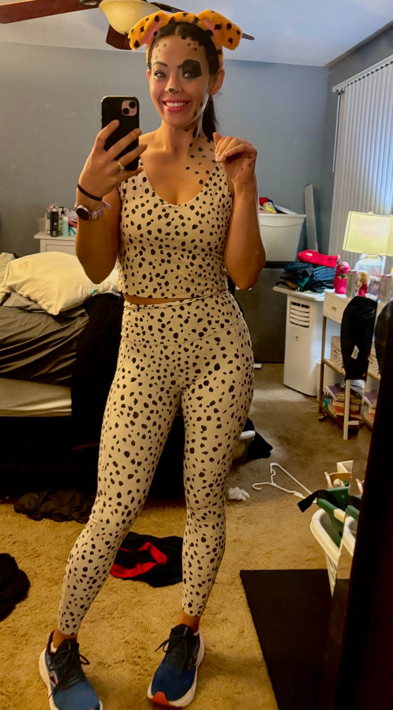 Customer photo review of Focus Leggings - Dalmatian | MT LUXE