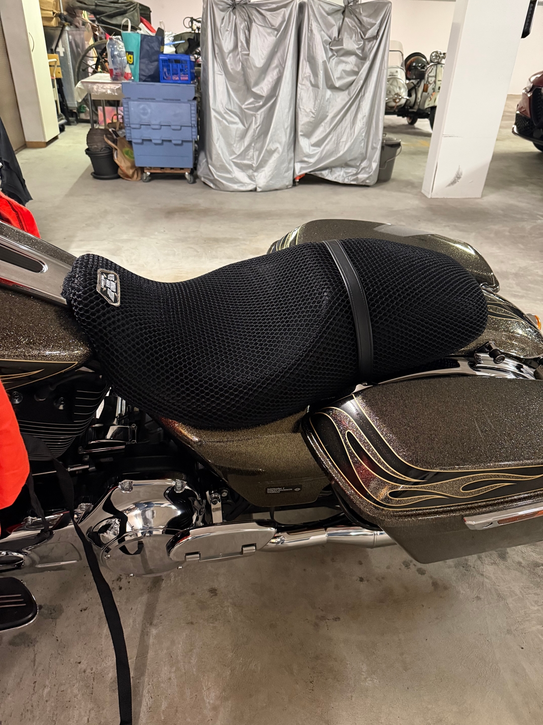 Wind Rider mesh seat cover on a Harley Davidson Street Glide Special