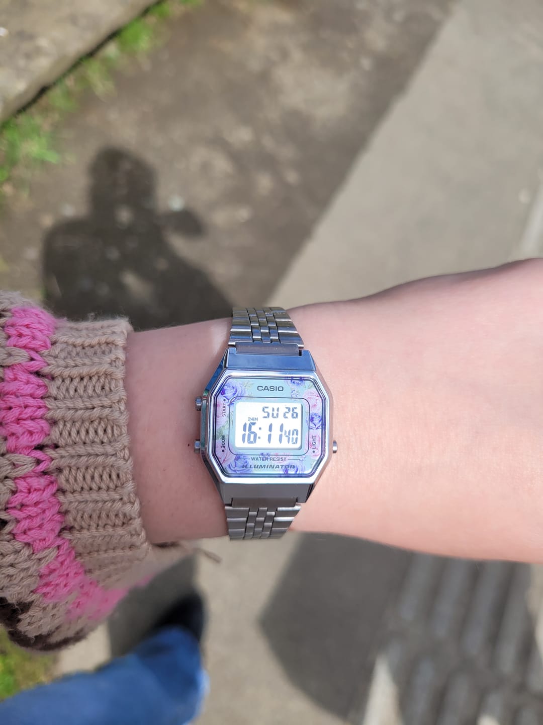 Customer photo review of Reloj Casio Vintage LA680WA-2CDF Plateado Flores