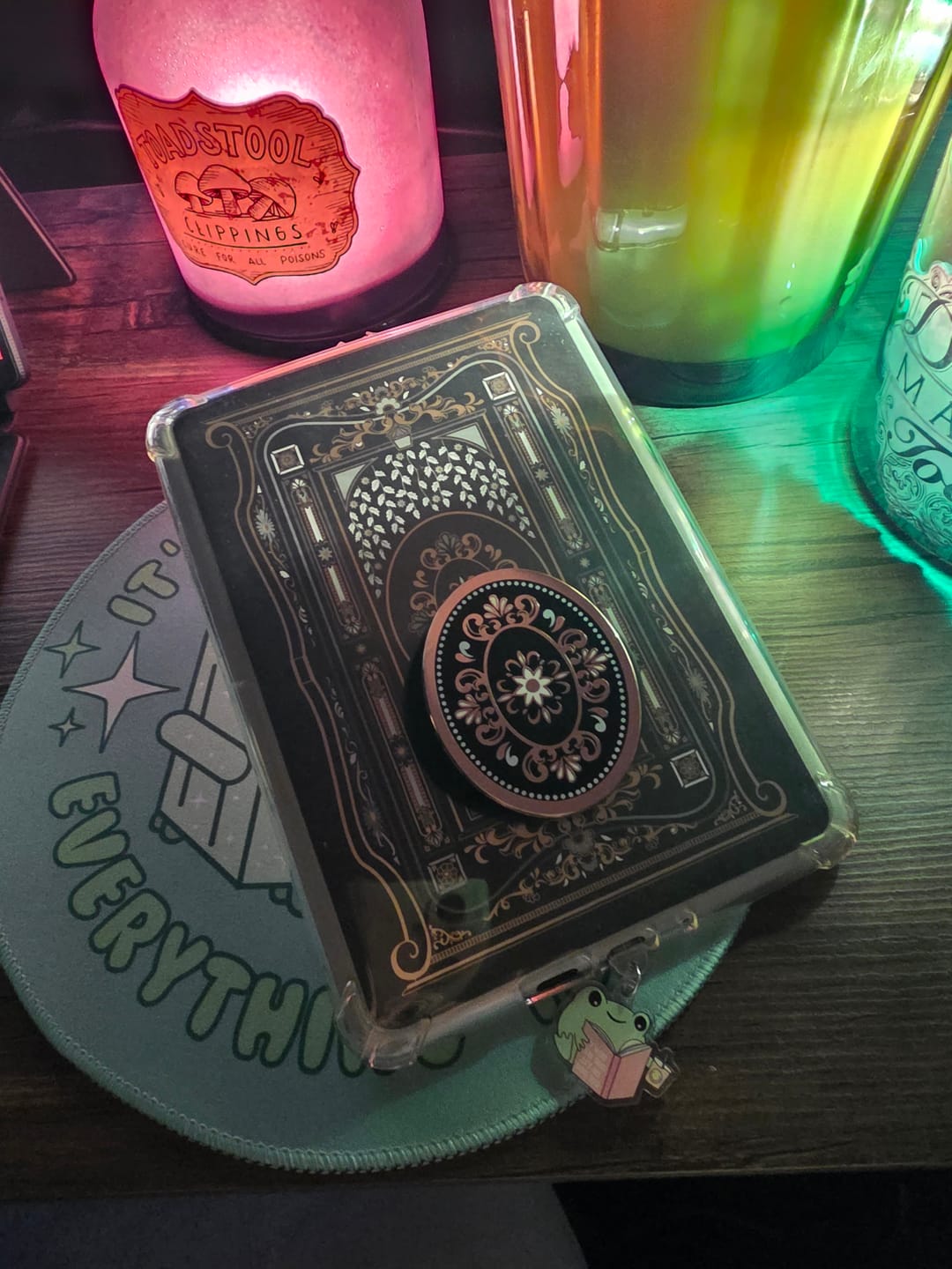 Customer photo review of Literati Black Kindle Sticker Insert