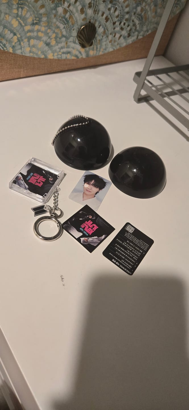 Customer photo review of BTS - 2025 BTS FESTA : CAPSULE ALBUM VOL.1 (1EA)