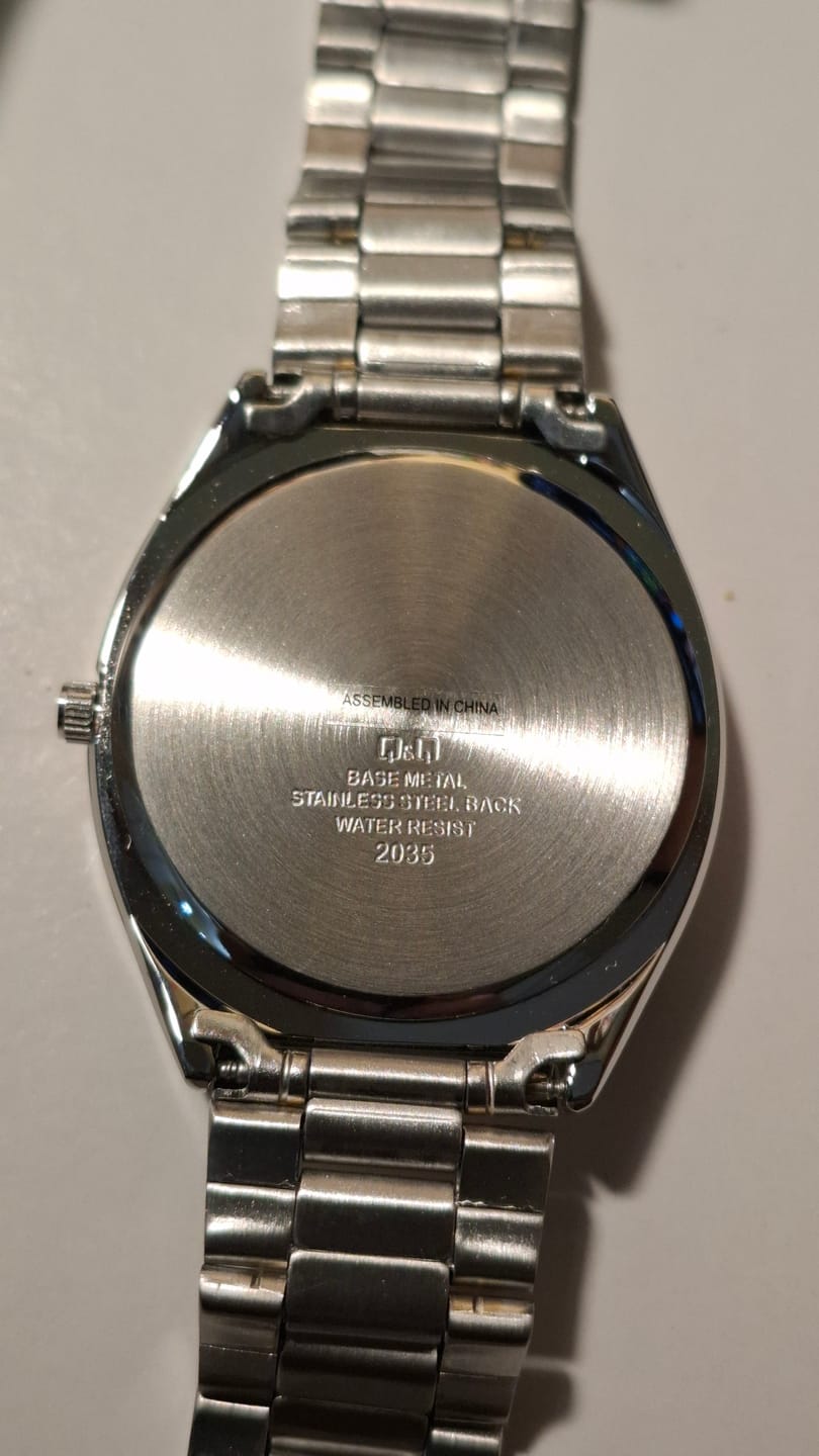 Customer photo review of Reloj Q&Q JDM QB78-422 Cristal Mineral Biselado 36mm