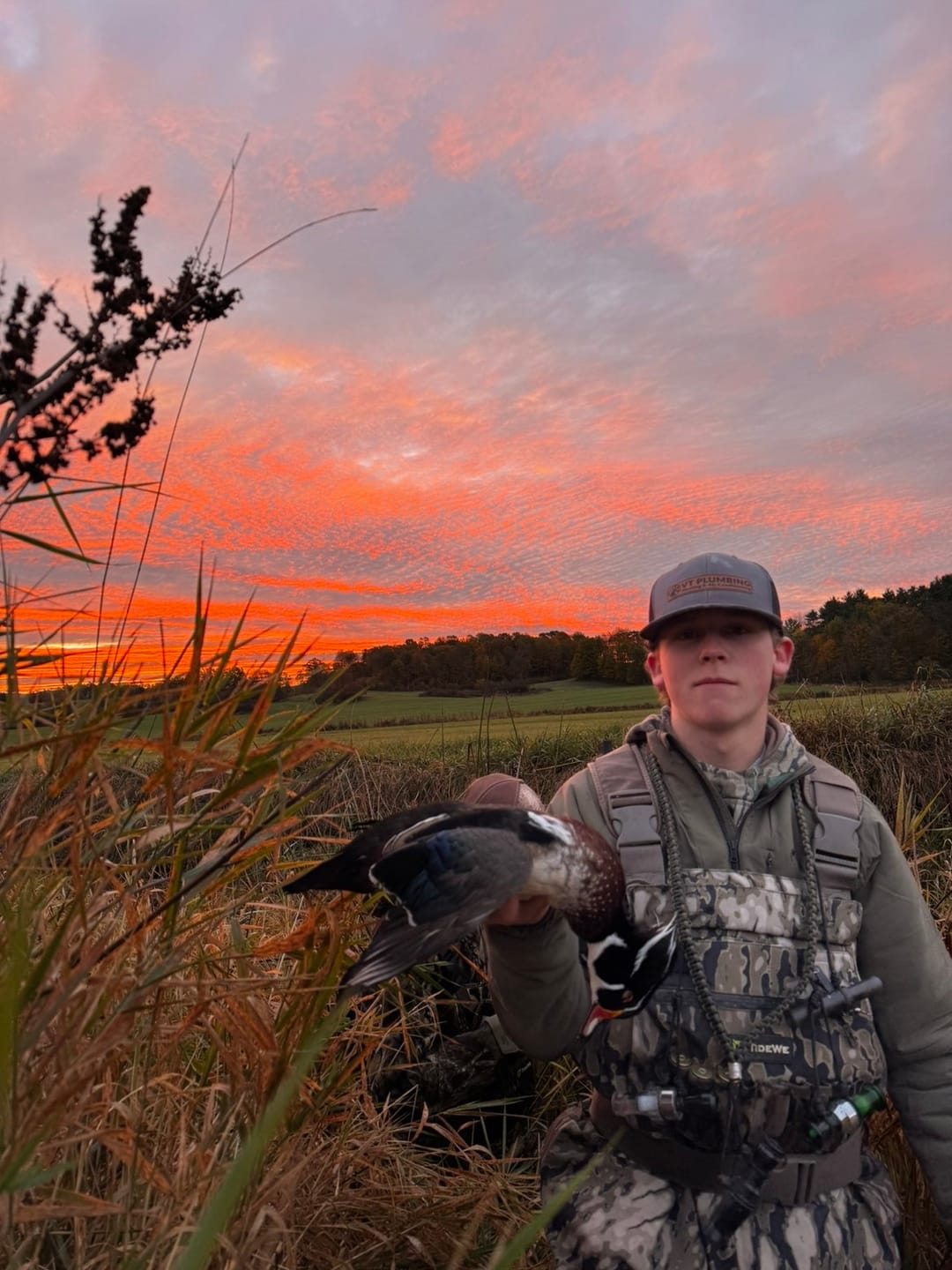 Customer photo review of Tidewe AquaWade Pro Insulated Waders for Duck Hunting - Waterfowl Breathable Waders