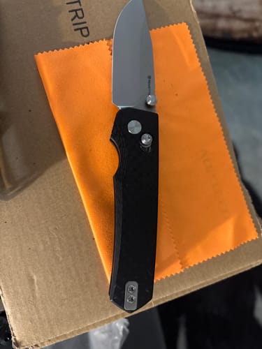 Customer photo review of Remette Aurora G10 Crossbar Lock Knife 1428N 3.35"
