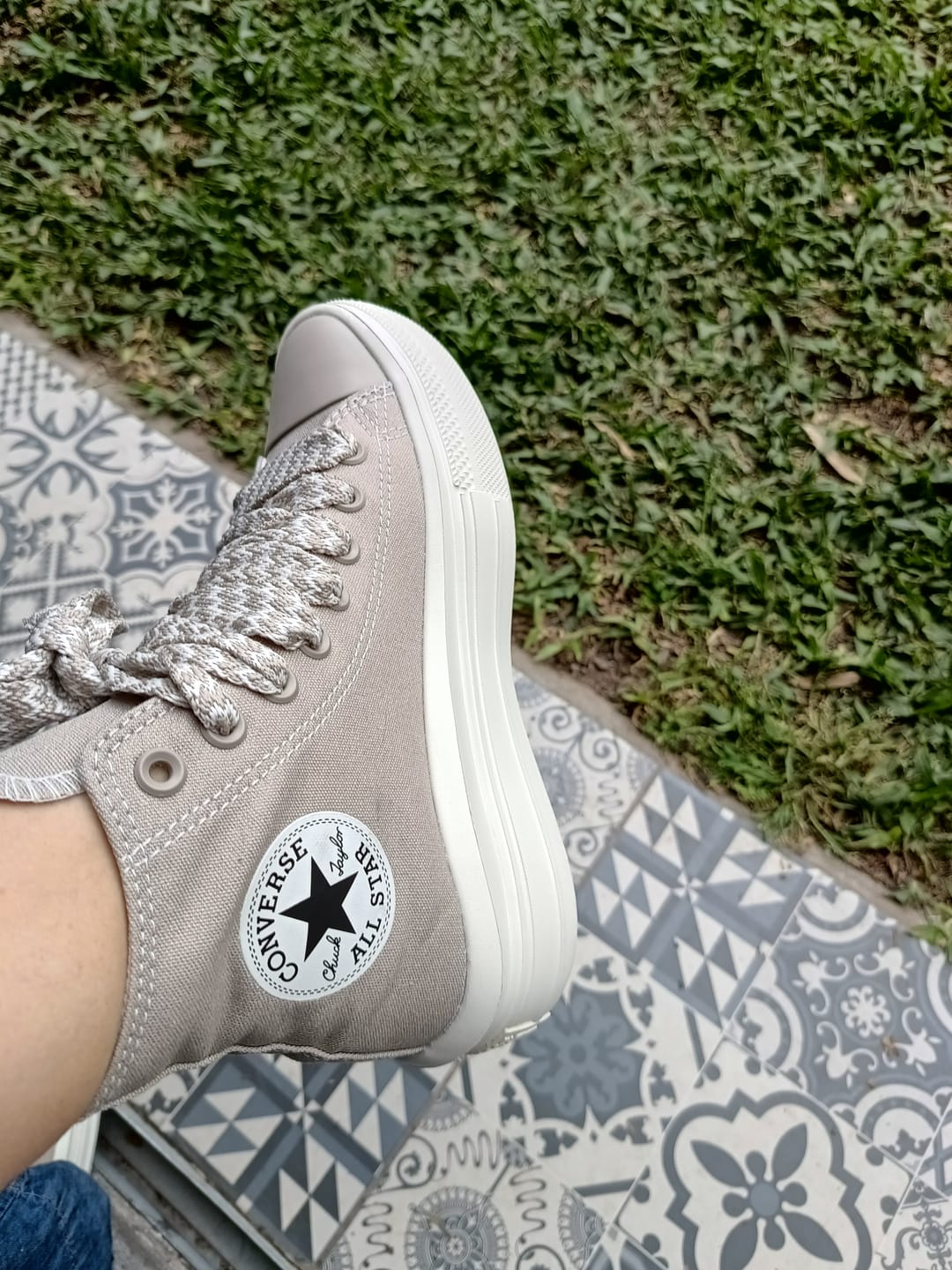 Customer photo review of Zapatillas Converse Chuck Taylor Move Hi Platform Beige