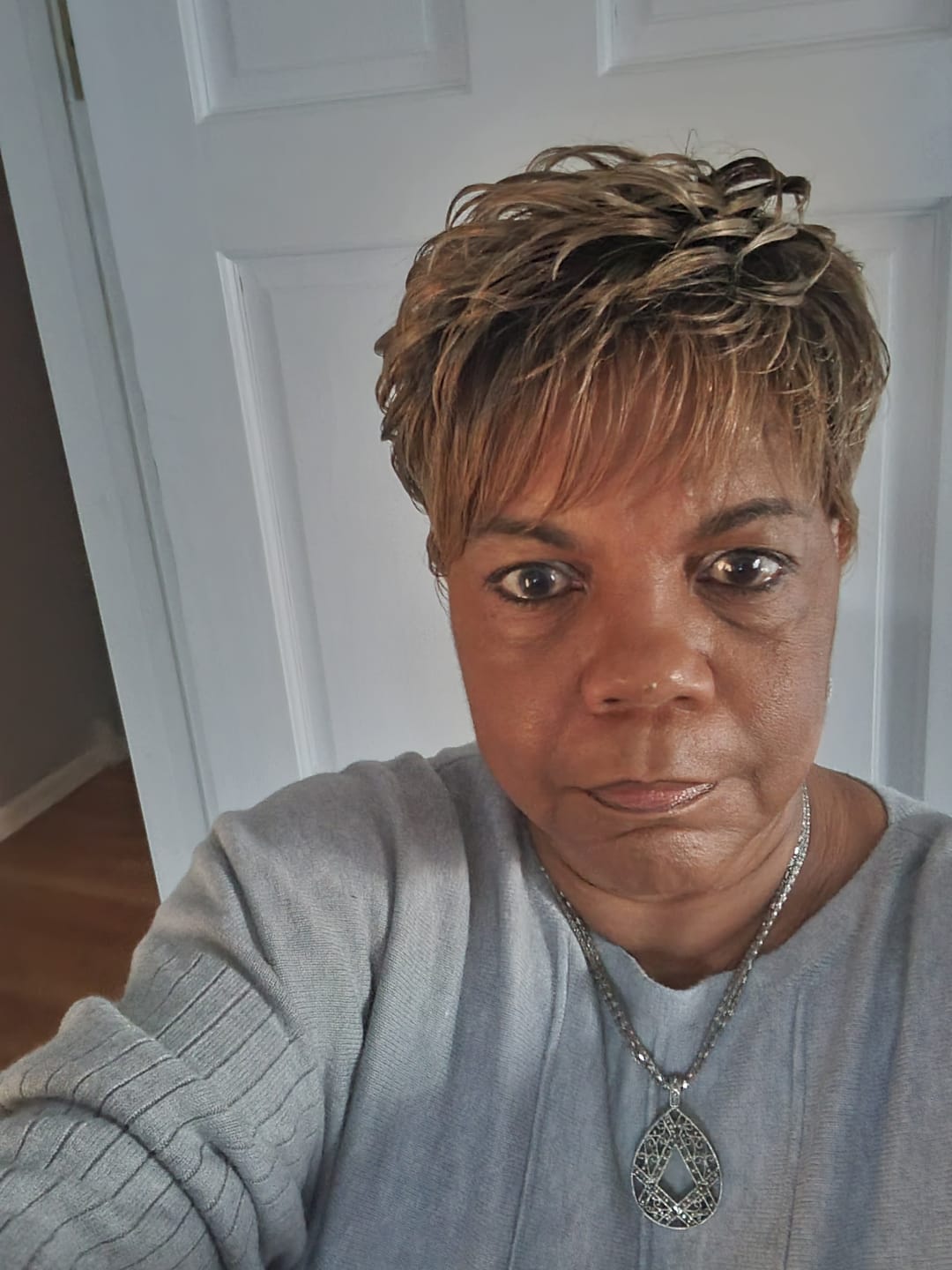 Customer photo review of Vanessa Fashion Full Wig - CALI