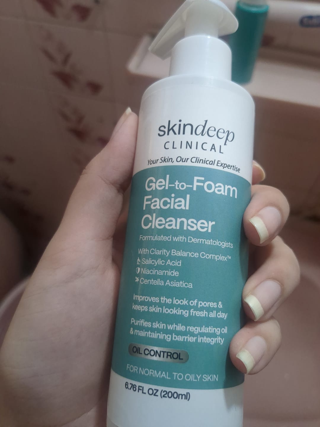 Customer photo review of Gel-to-Foam Facial Cleanser